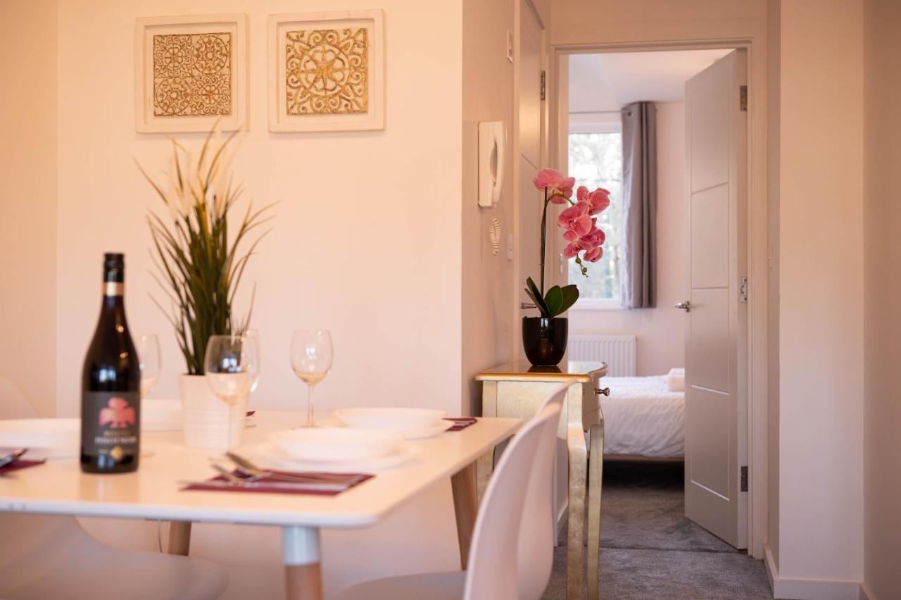 Walnut Flats-F4, 2-Bedroom With Ensuite - Parking, Netflix, Wifi - Close To Oxford, Bicester & Blenheim Palace 키들링턴 외부 사진