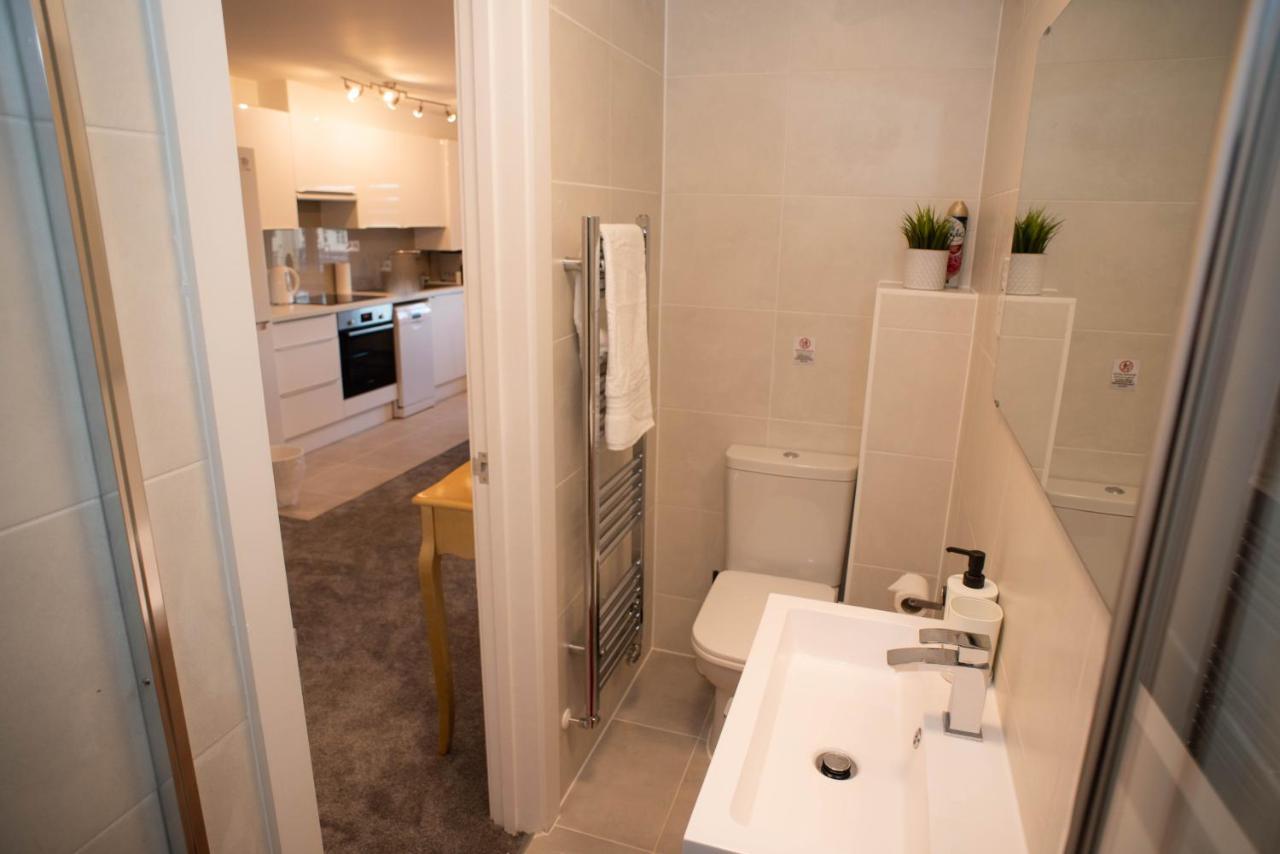 Walnut Flats-F4, 2-Bedroom With Ensuite - Parking, Netflix, Wifi - Close To Oxford, Bicester & Blenheim Palace 키들링턴 외부 사진