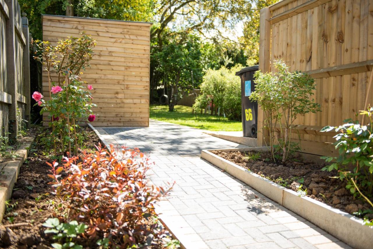 Walnut Flats-F4, 2-Bedroom With Ensuite - Parking, Netflix, Wifi - Close To Oxford, Bicester & Blenheim Palace 키들링턴 외부 사진