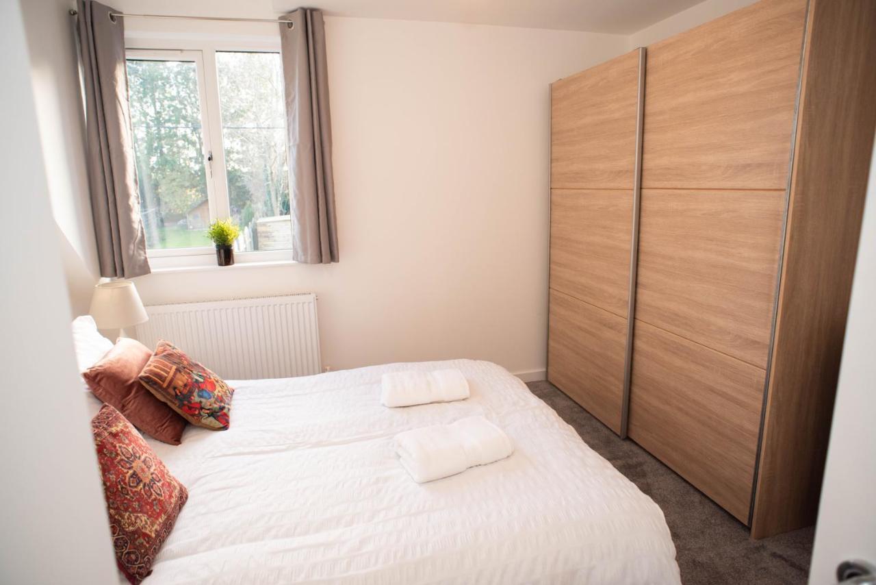 Walnut Flats-F4, 2-Bedroom With Ensuite - Parking, Netflix, Wifi - Close To Oxford, Bicester & Blenheim Palace 키들링턴 외부 사진