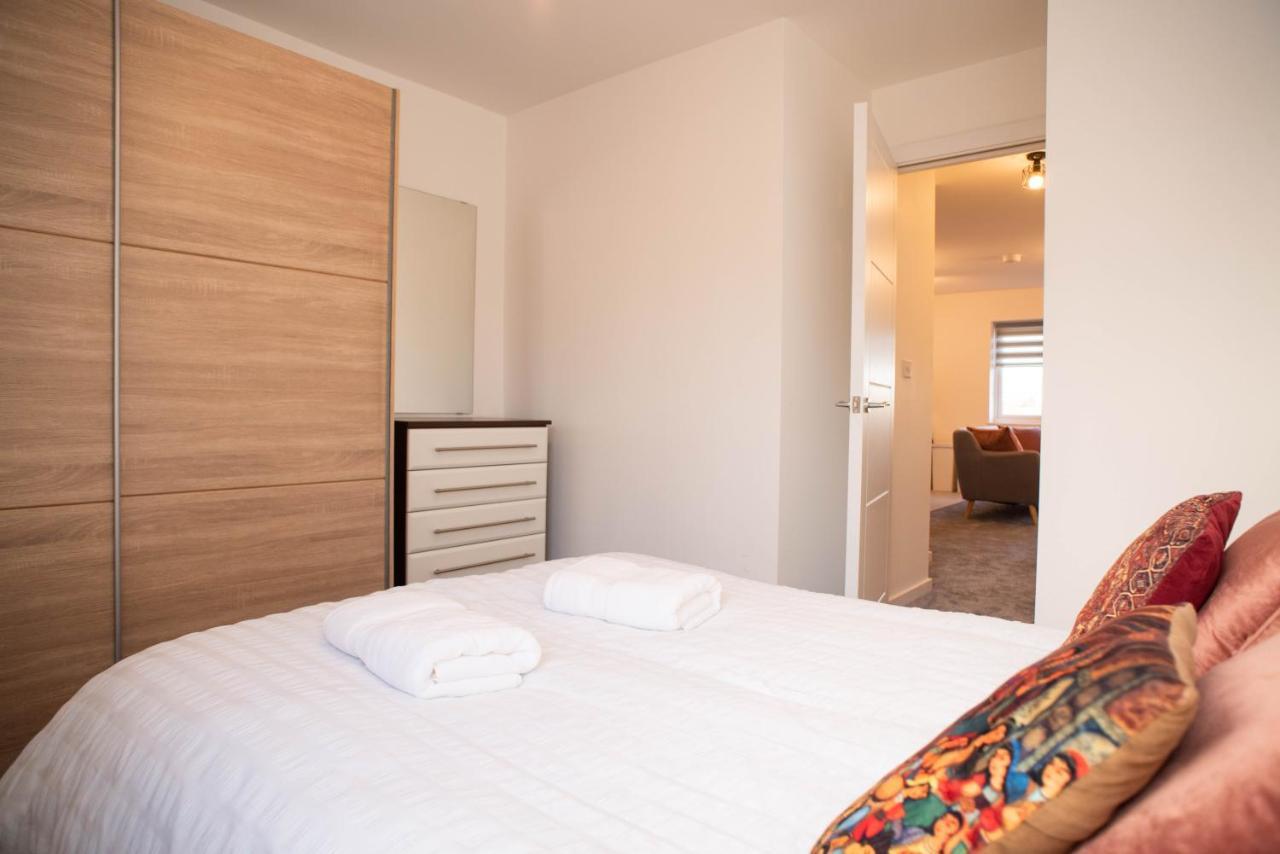 Walnut Flats-F4, 2-Bedroom With Ensuite - Parking, Netflix, Wifi - Close To Oxford, Bicester & Blenheim Palace 키들링턴 외부 사진
