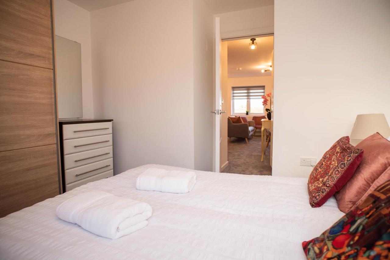 Walnut Flats-F4, 2-Bedroom With Ensuite - Parking, Netflix, Wifi - Close To Oxford, Bicester & Blenheim Palace 키들링턴 외부 사진