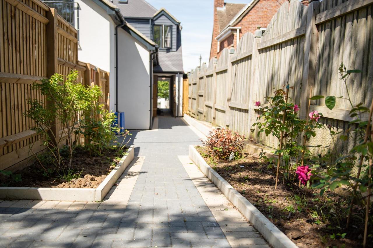 Walnut Flats-F4, 2-Bedroom With Ensuite - Parking, Netflix, Wifi - Close To Oxford, Bicester & Blenheim Palace 키들링턴 외부 사진