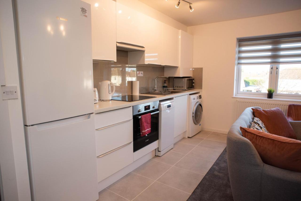 Walnut Flats-F4, 2-Bedroom With Ensuite - Parking, Netflix, Wifi - Close To Oxford, Bicester & Blenheim Palace 키들링턴 외부 사진